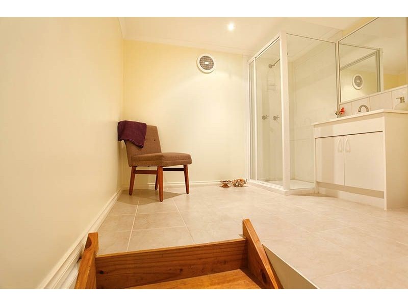 34 Devereaux Street, Oak Park VIC 3046