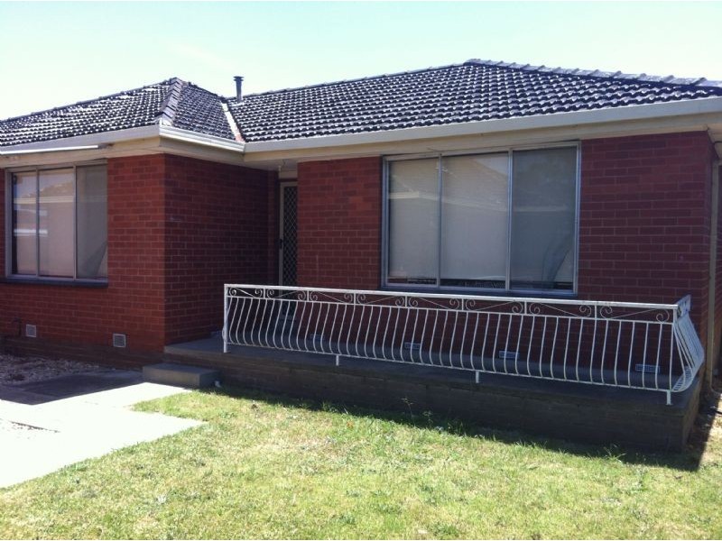 6/11 Logan Street, Glenroy VIC 3046