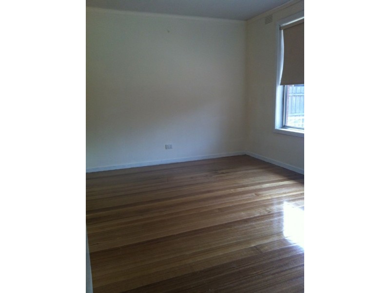 6/11 Logan Street, Glenroy VIC 3046