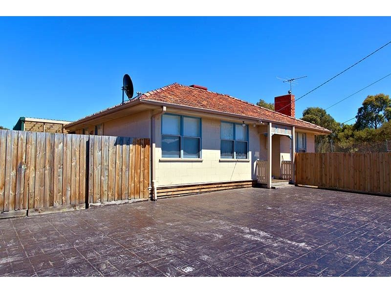 81 Glen Street, Glenroy VIC 3046