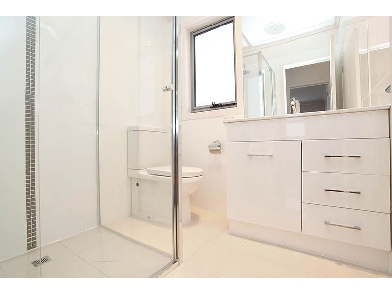 2 & 3/12 Stewart Street, Pascoe Vale VIC 3044