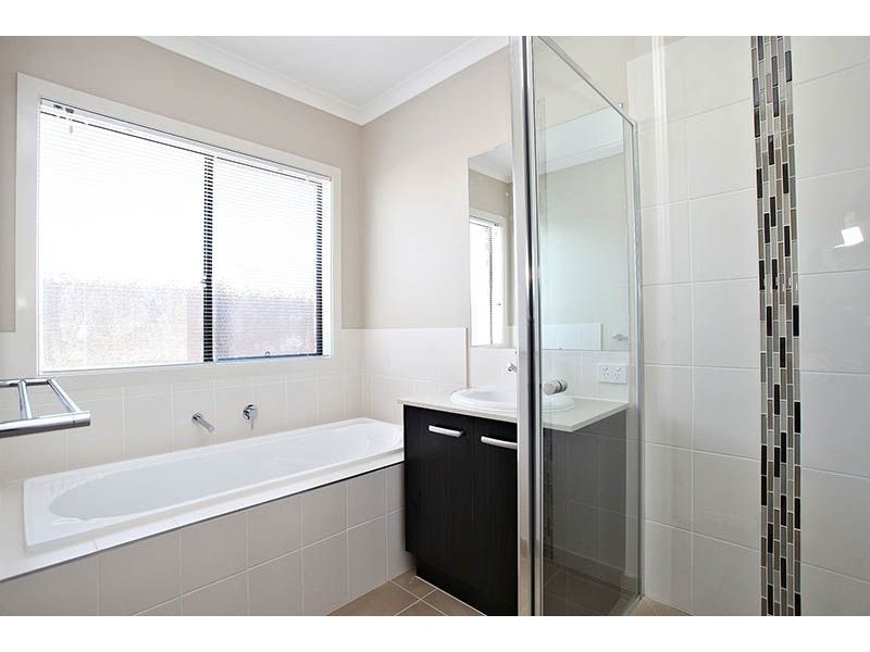 63 Gateshead Street, Craigieburn VIC 3064