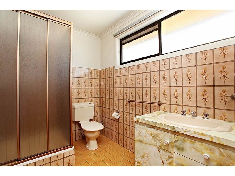 36 Paget Avenue, Glenroy VIC 3046