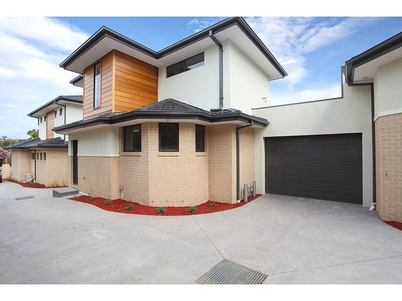 2/62 Winifred Street, Oak Park VIC 3046