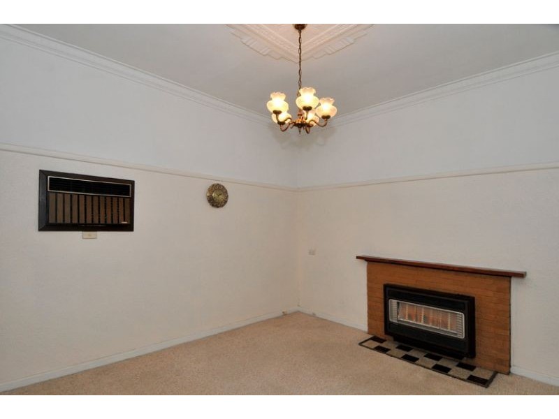 1 Blucher Street, Glenroy VIC 3046