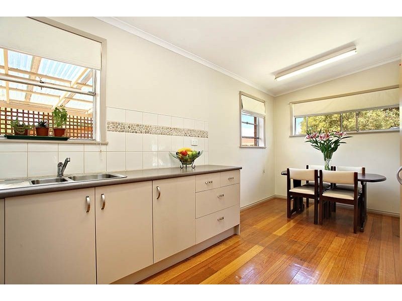 13 Donald Street, Dallas VIC 3047