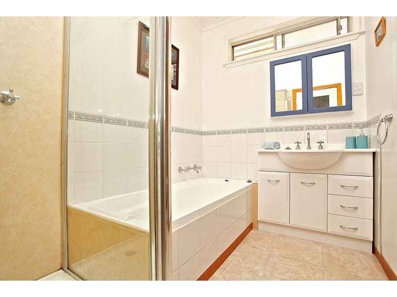 13 Donald Street, Dallas VIC 3047