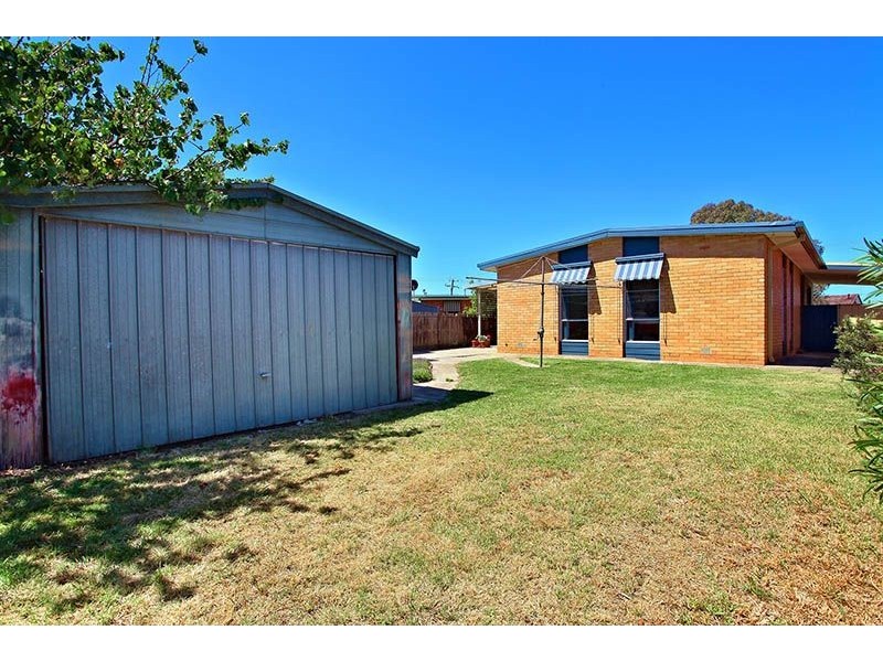 13 Donald Street, Dallas VIC 3047