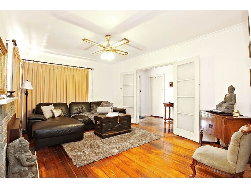 109 Loongana Avenue, Glenroy VIC 3046