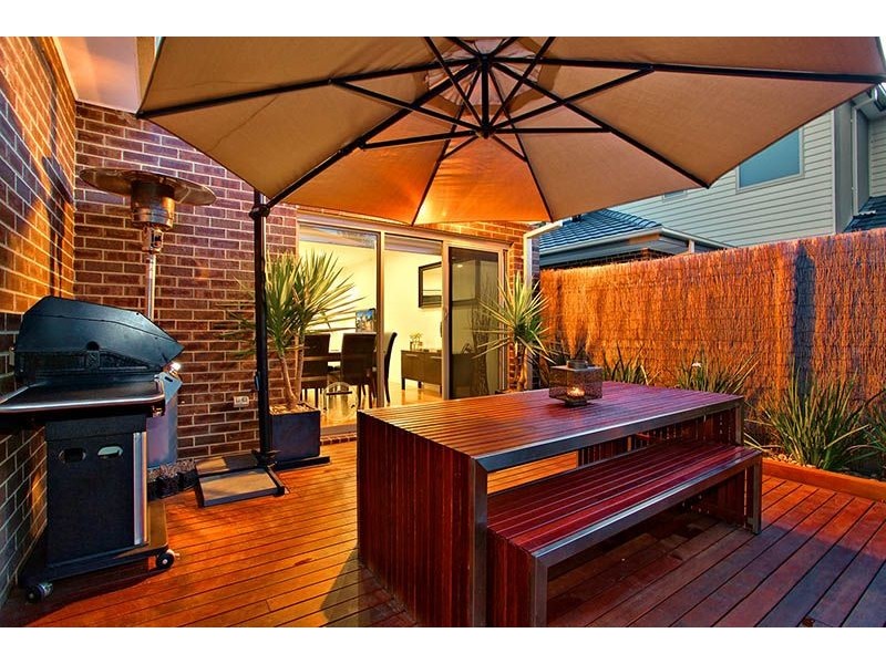 2/3 Chris Court, Oak Park VIC 3046