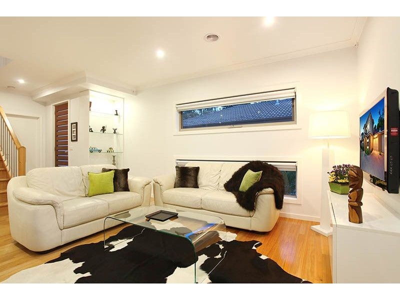 2/3 Chris Court, Oak Park VIC 3046