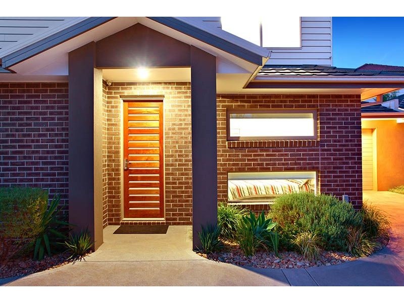 2/3 Chris Court, Oak Park VIC 3046