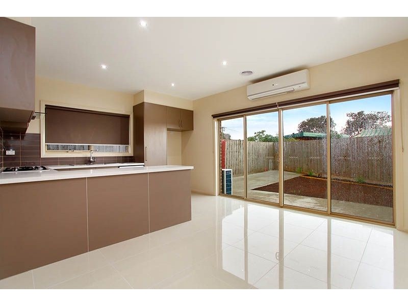 3/3 Fraser Court, Jacana VIC 3047