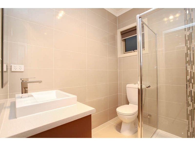 3/3 Fraser Court, Jacana VIC 3047