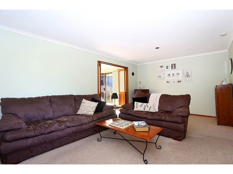 4 Bendoc Court, Meadow Heights VIC 3048