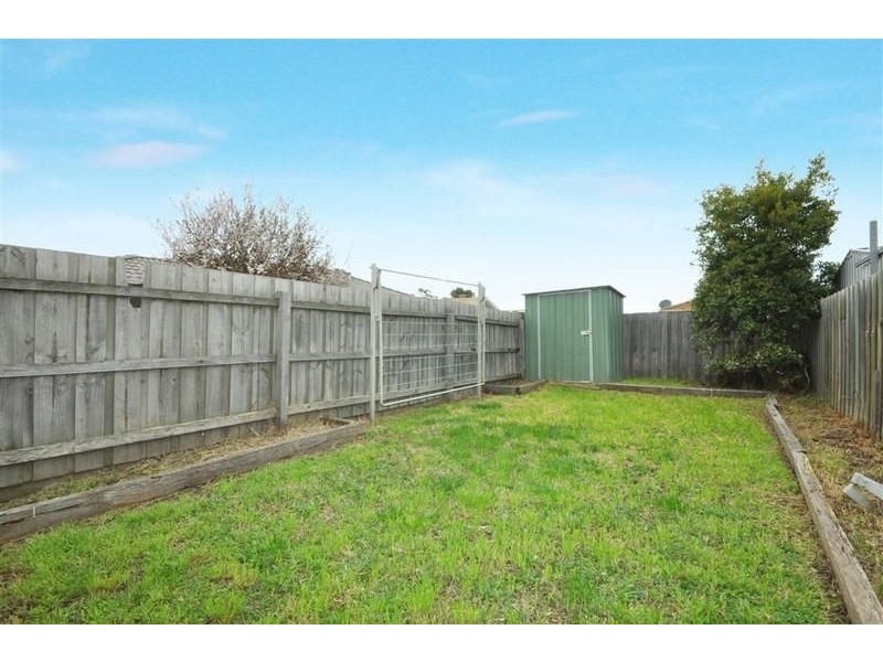 2/9 Sherwood Street, Hadfield VIC 3046