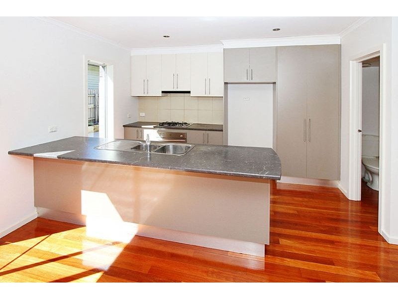 2/15 Hartington Street, Glenroy VIC 3046