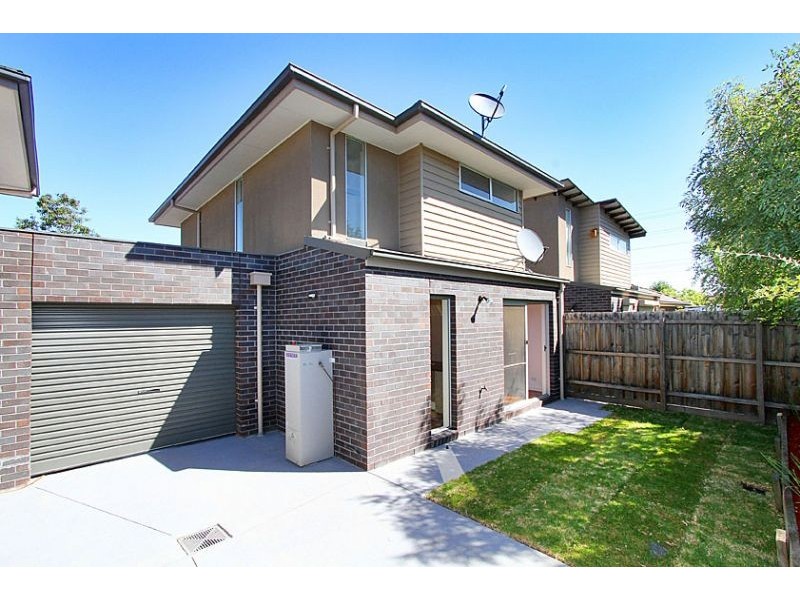 2/15 Hartington Street, Glenroy VIC 3046