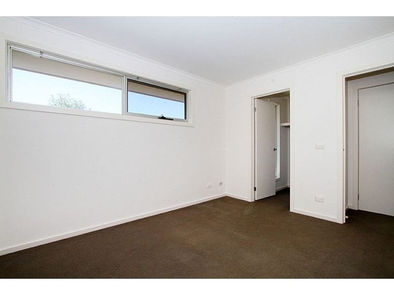 2/15 Hartington Street, Glenroy VIC 3046