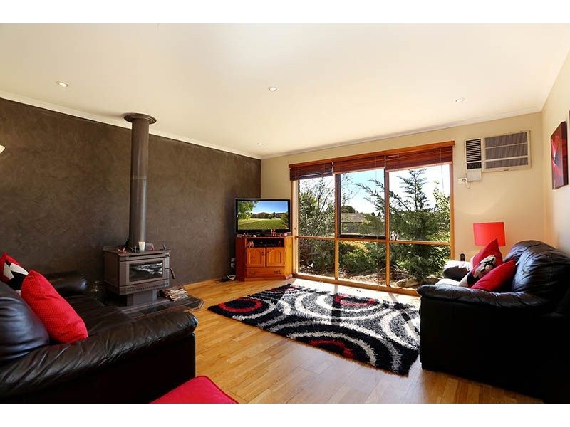 18 Karoonda Court, Meadow Heights VIC 3048