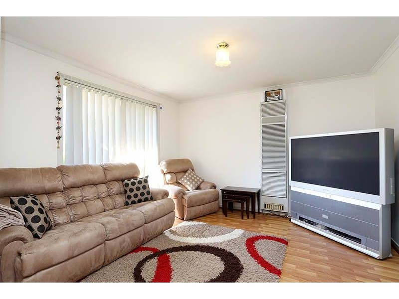 8/50 Rokewood Crescent, Meadow Heights VIC 3048