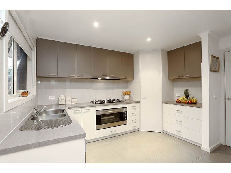 24A Isla Avenue, Glenroy VIC 3046