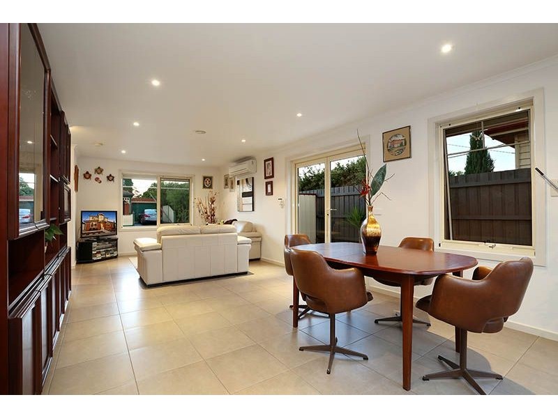 24A Isla Avenue, Glenroy VIC 3046