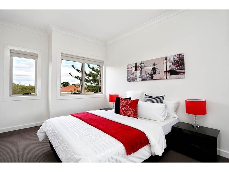 52 Tarana Avenue, Glenroy VIC 3046