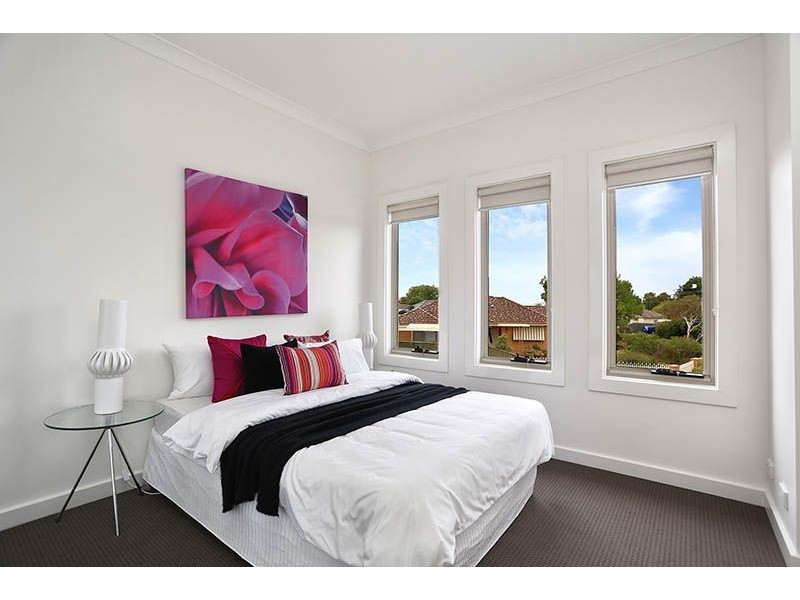 52 Tarana Avenue, Glenroy VIC 3046