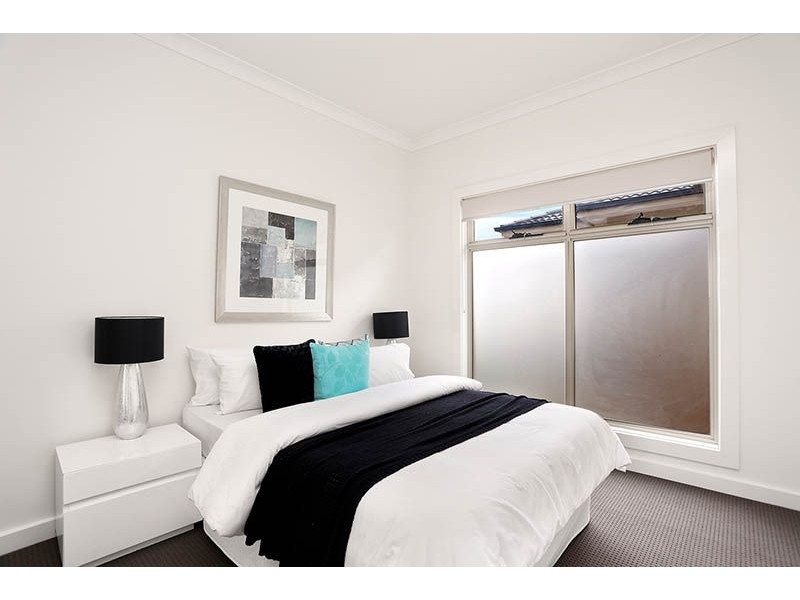 52 Tarana Avenue, Glenroy VIC 3046