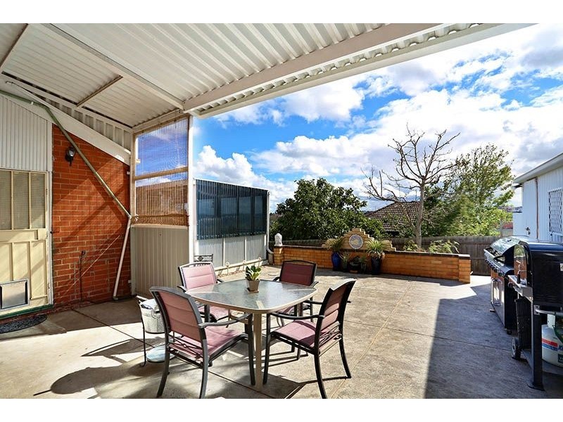 123 Outlook Drive, Glenroy VIC 3046