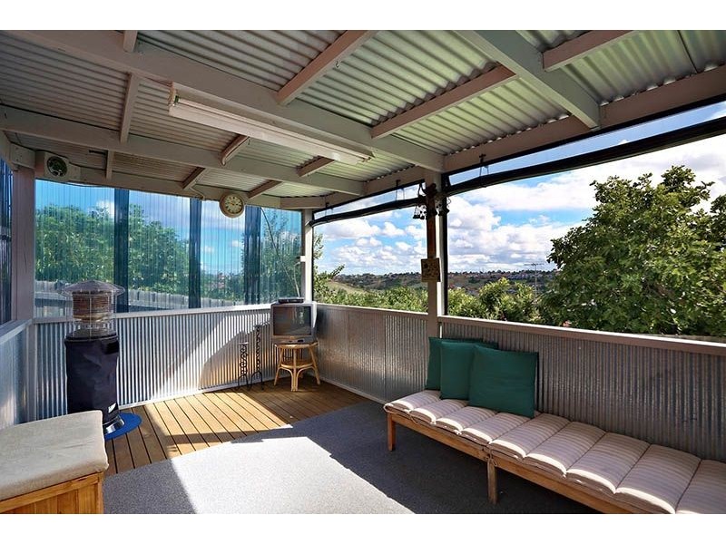 123 Outlook Drive, Glenroy VIC 3046