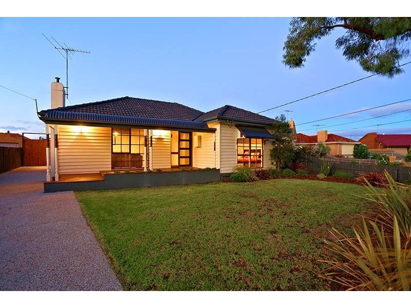 52 Sutherland Street, Hadfield VIC 3046