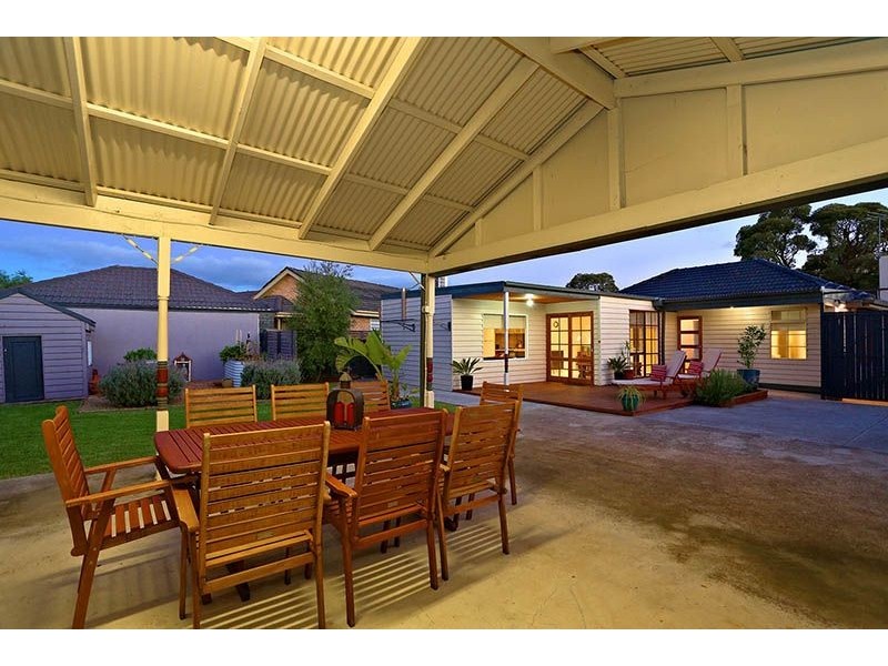 52 Sutherland Street, Hadfield VIC 3046