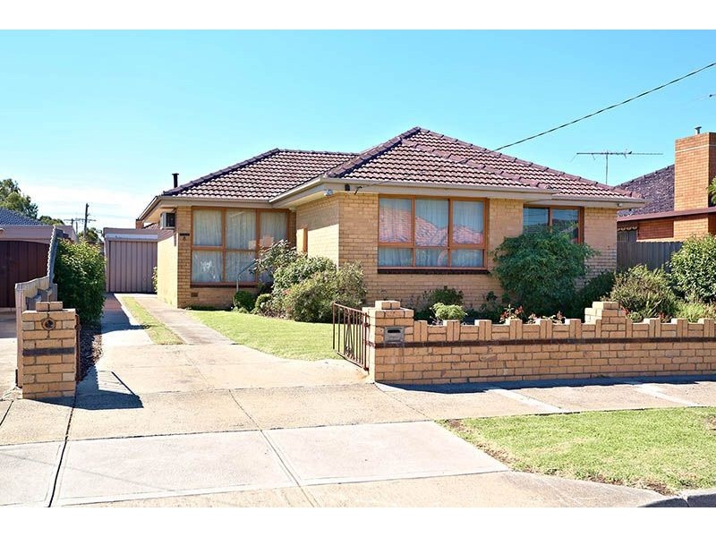 8 Mikado Street, Hadfield VIC 3046