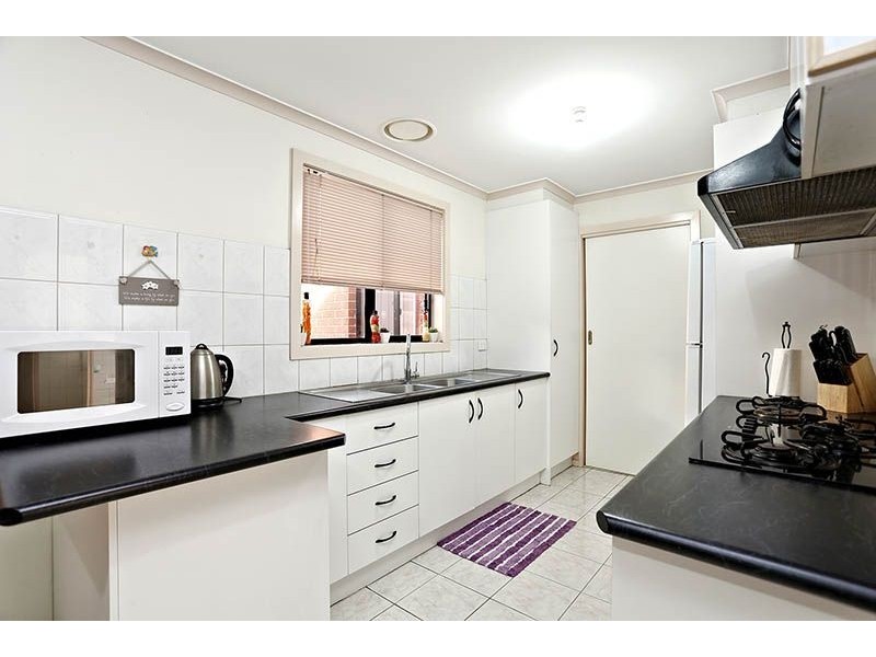 30 Jasmine Court, Meadow Heights VIC 3048