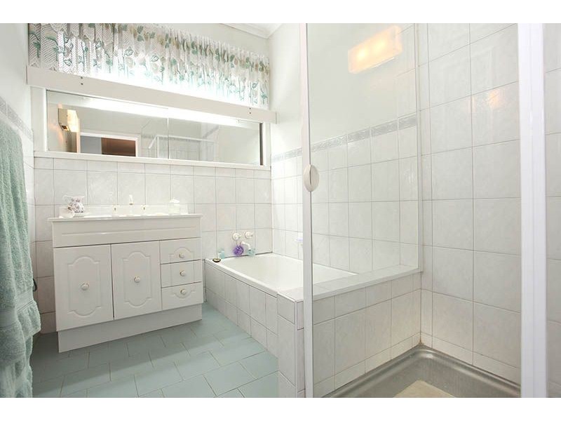 130 Melbourne Avenue, Glenroy VIC 3046