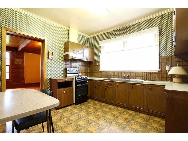 38 Paget Avenue, Glenroy VIC 3046