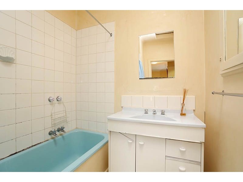 38 Paget Avenue, Glenroy VIC 3046