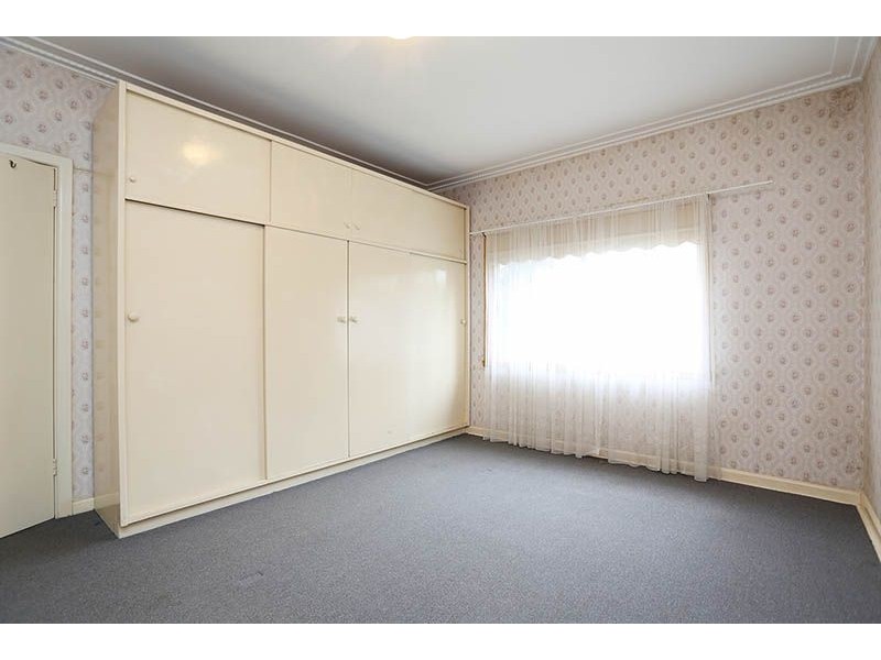 38 Paget Avenue, Glenroy VIC 3046