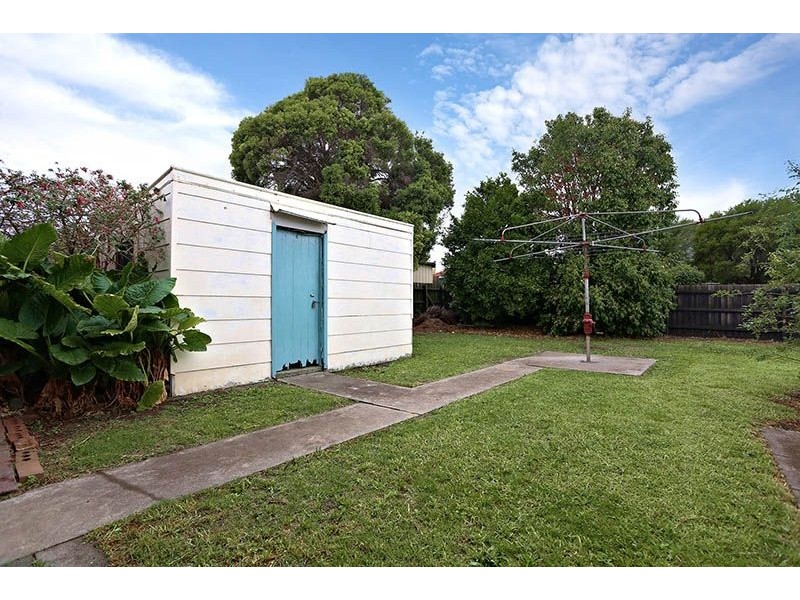 38 Paget Avenue, Glenroy VIC 3046