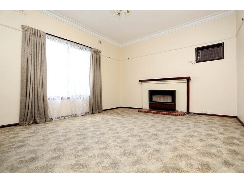 6 Eileen Street, Hadfield VIC 3046