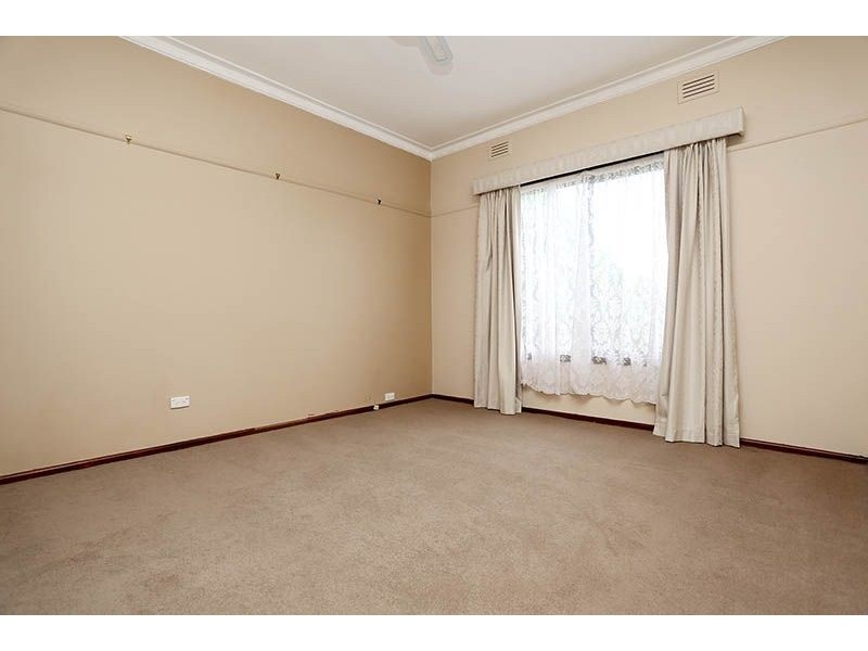 6 Eileen Street, Hadfield VIC 3046