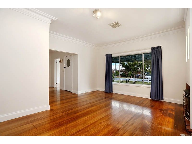 64 Melbourne Avenue, Glenroy VIC 3046