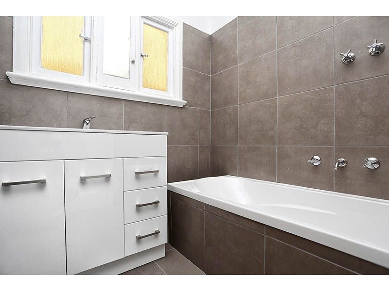 64 Melbourne Avenue, Glenroy VIC 3046