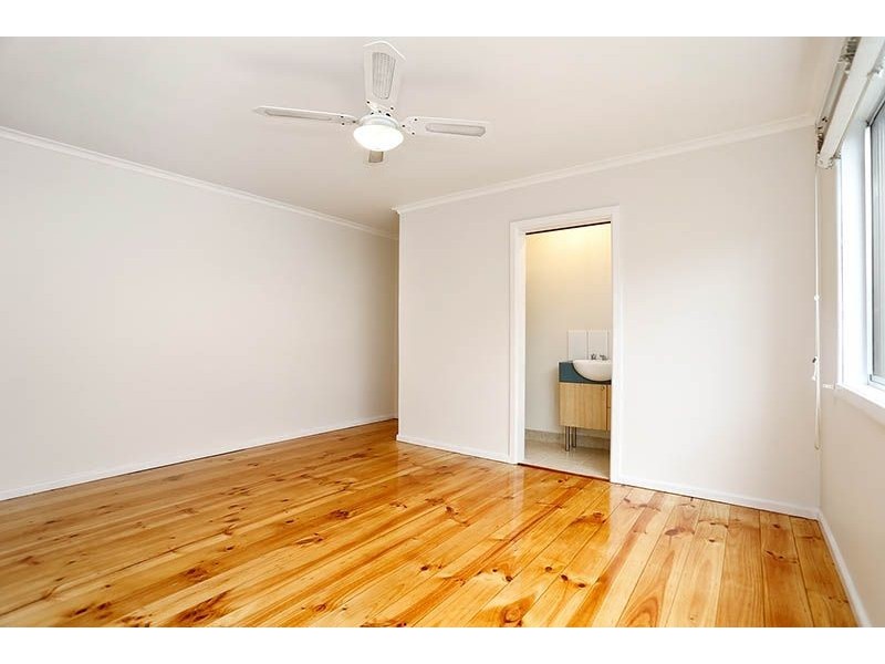 64 Melbourne Avenue, Glenroy VIC 3046