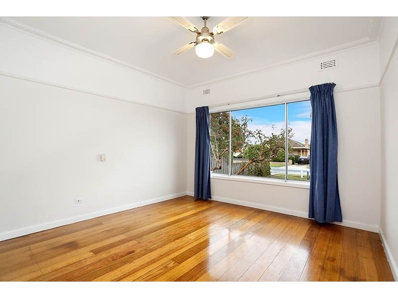 64 Melbourne Avenue, Glenroy VIC 3046