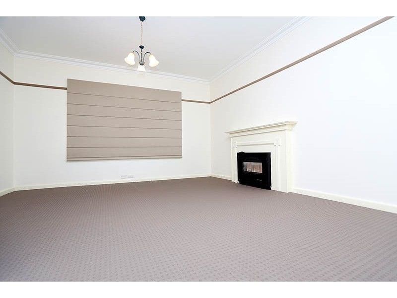 62 Melbourne Avenue, Glenroy VIC 3046