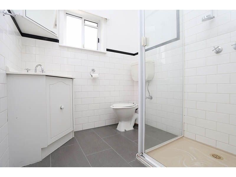 62 Melbourne Avenue, Glenroy VIC 3046