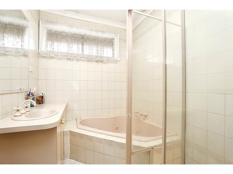 4 Ogden Street, Glenroy VIC 3046